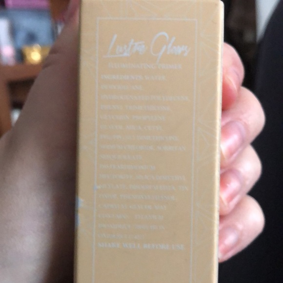 Hank & Henry Lustre Glows Illuminating Primer in Gold - Picture 5 of 5